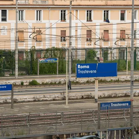 Appartamento Gina's House Trastevere Station